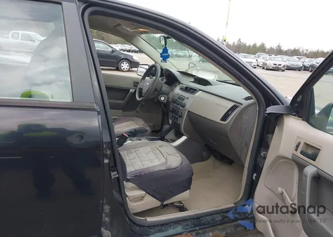 2010 Ford Focus S from USA, damaged, VIN 1FAHP3EN6AW250271